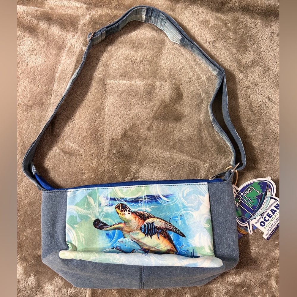 Guy Harvey cross shoulder bag